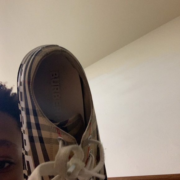 The Burberry in good condition I just need a some new shoes - Picture 16 of 16